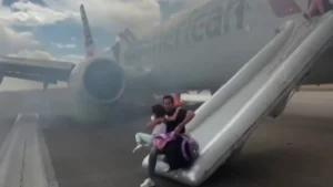 Passengers flee